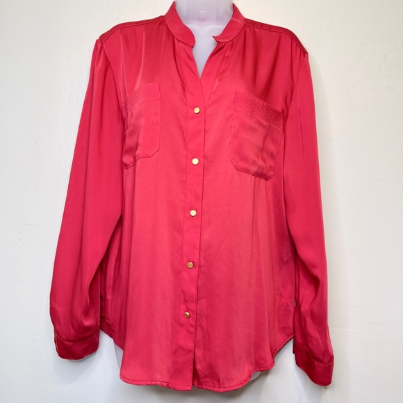 Chico’s | NWT Red Textured Gold Button Down Charmeuse Chic Blouse - Picture 3 of 16